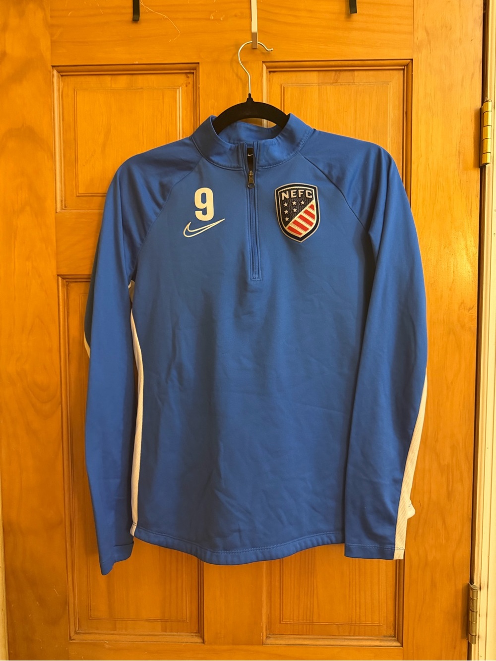 Nike Royal Blue Dri-FIT Pullover with White Tag Detail